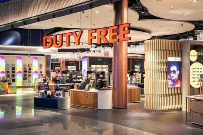 Hành khách bay quốc tế từ Việt Nam được mua hàng miễn thuế trên máy bay