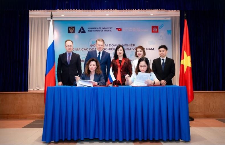 Vinapharm và Promomed ký kết Biên bản ghi nhớ hợp tác trong lĩnh vực dược phẩm