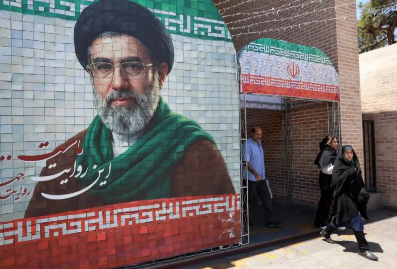 Iran phản ứng gắt trước đợt tấn công mới của Mỹ, cảnh báo đáp trả 'nghiêm khắc'