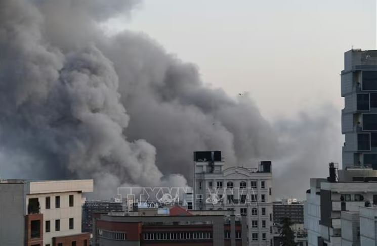 WSJ: Bahrain và Kuwait lần đầu không kích trực tiếp vào trong lãnh thổ Iran