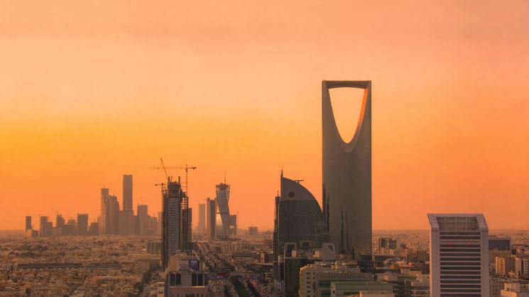 Truyền thông đưa tin: Riyadh thuyết phục Mỹ không tấn công Iran