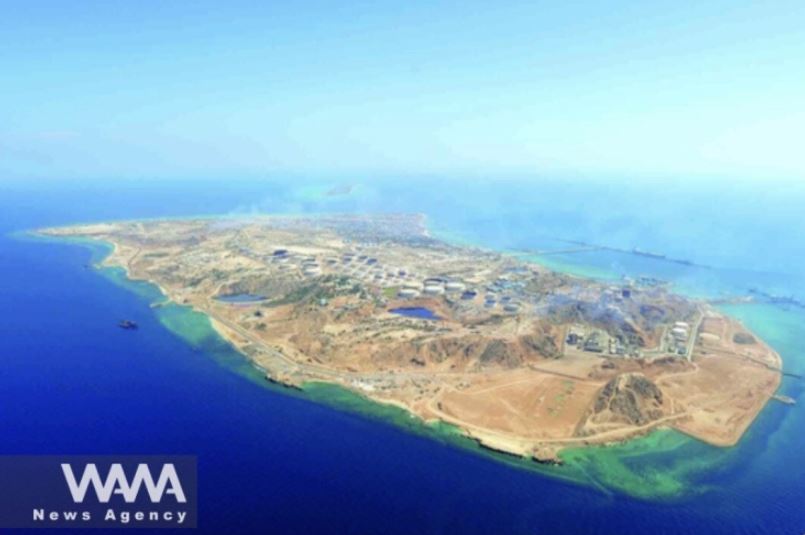 Nổ lớn gần đảo Kharg trọng yếu của Iran