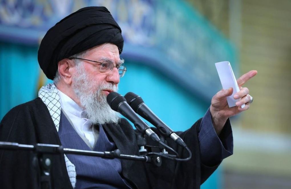 Iran cảnh báo Tổng thống Mỹ Trump chớ nhắm vào Đại giáo chủ Khamenei