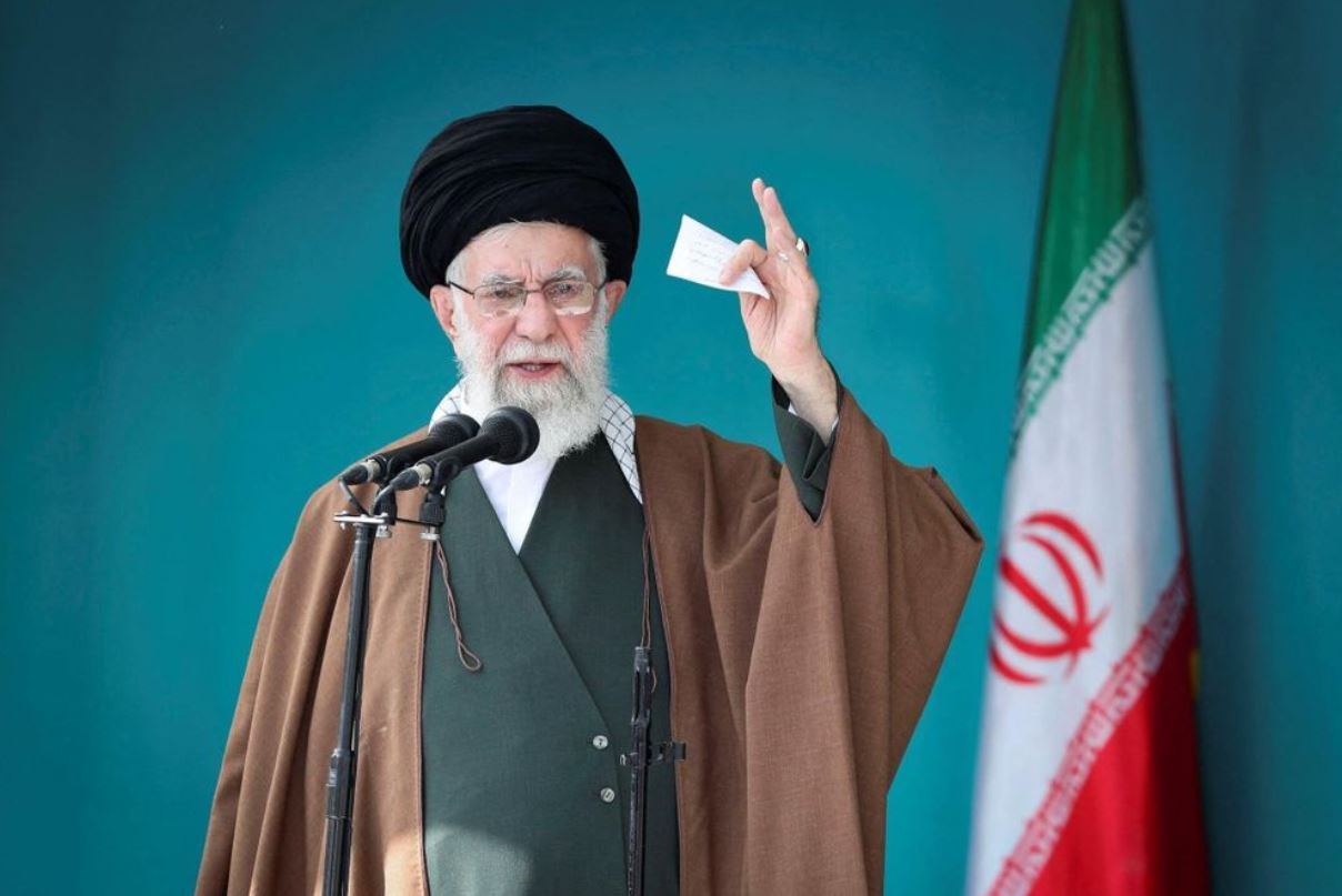 Lãnh tụ tối cao Iran cảnh báo Mỹ