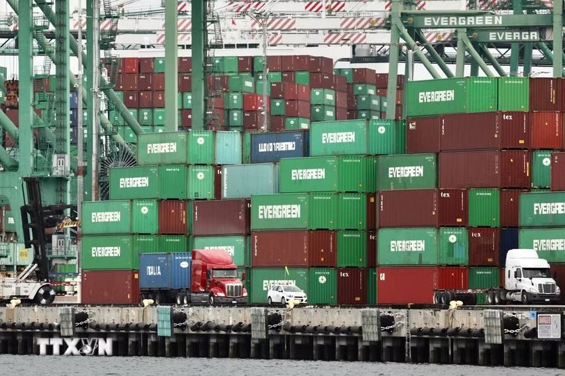 Chiến lược thuế quan mới của Mỹ: Kẻ cười, người khóc và những ẩn số