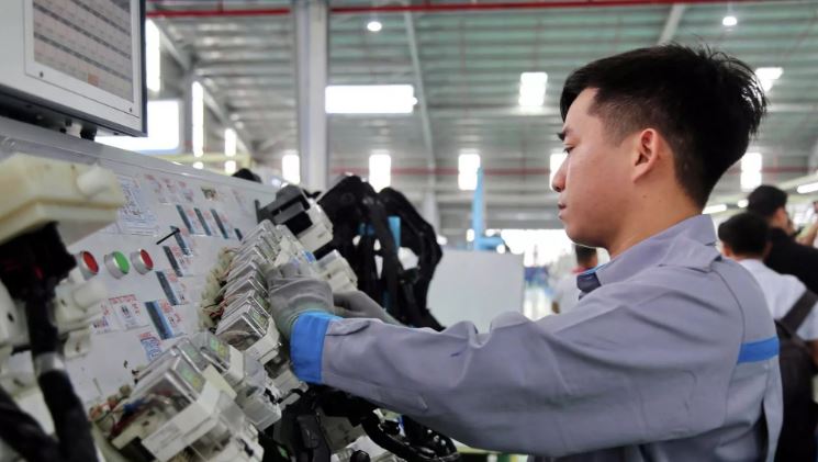 Từ con ốc vít cũng phải nhập khẩu, Việt Nam thay đổi cuộc chơi