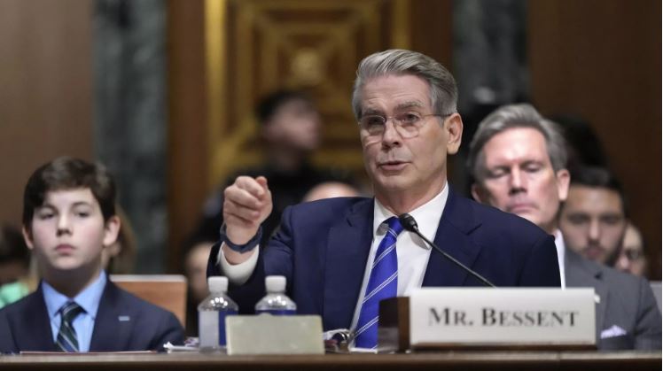 Bộ trưởng Tài chính Mỹ: Việc nới lỏng trừng phạt đối với dầu Nga là cần thiết với Washington