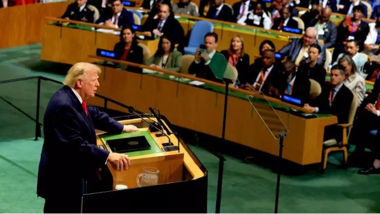 Ông Trump tuyên bố phải quyết định xem có nên xóa sổ Iran khỏi bản đồ thế giới hay không