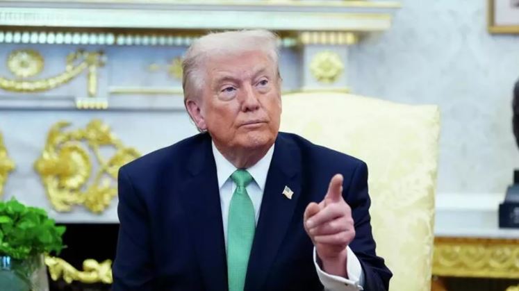 Ông Trump đe dọa sẽ lập tức tiêu diệt bất kỳ tàu thuyền Iran nào vi phạm lệnh phong tỏa đường biển