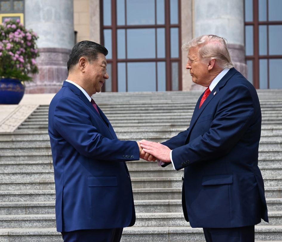 Ngôn ngữ cơ thể tiết lộ điều gì về ông Trump và ông Tập?