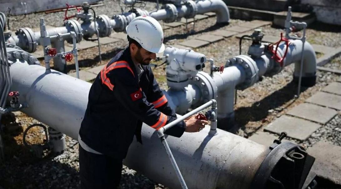 Chịu sự thúc giục từ Mỹ và G7 về việc ngừng mua dầu và khí đốt Nga, Thổ Nhĩ Kỳ đã có chiến lược khác