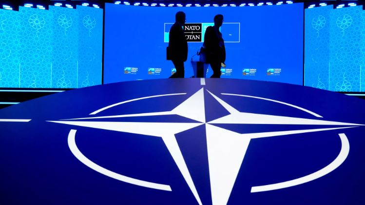 NATO không đảm bảo viện trợ cho Ukraina trong mùa đông khi tình hình tiền tuyến gặp khó khăn