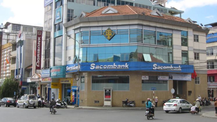 Hơn 3.700 nhân sự một ngân hàng tư nhân lớn của Việt Nam nghỉ việc
