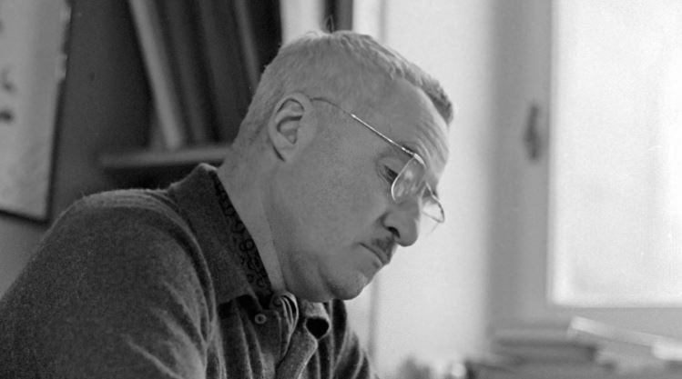 Văn hào Nga Konstantin Simonov: Hồ Chí Minh thi sĩ và nhà cách mạng