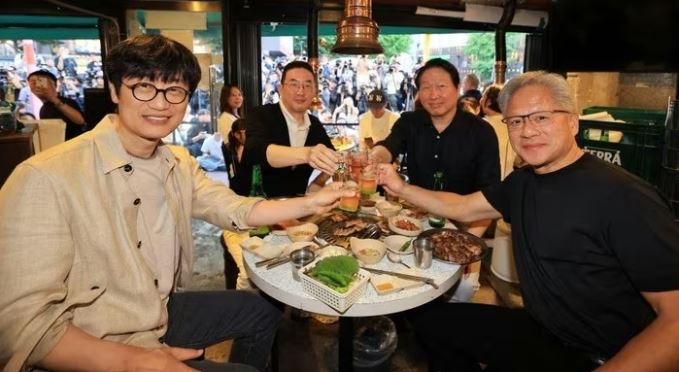 Bữa nhậu nghìn tỷ USD: Chủ tịch LG nướng thịt cho CEO Nvidia