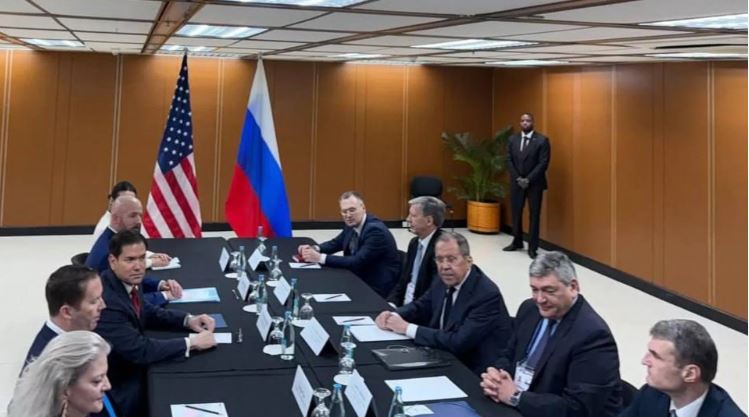 Ngoại trưởng Nga Lavrov: Việc tiếp tục cung cấp vũ khí cho Kiev là điều không thể chấp nhận được