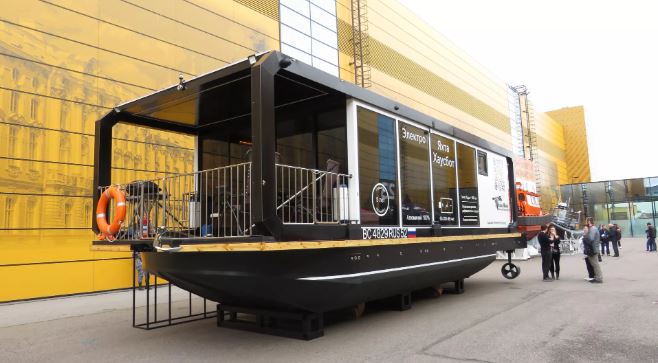 NEVA-2025: Những chiếc nhà thuyền của Nga có khả năng vượt bão