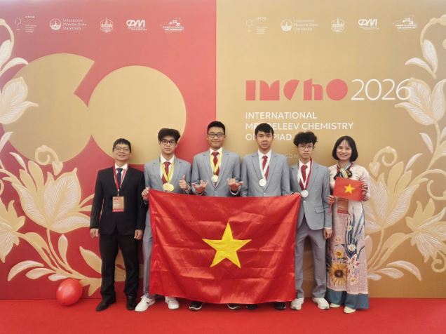 Cả 4/4 học sinh Việt Nam giành huy chương Olympic Hóa học quốc tế Mendeleev