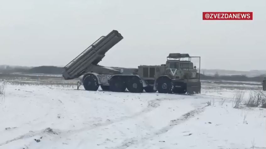 Video pháo phản lực 'Cuồng phong' Nga cày nát cứ điểm, kho đạn của Ukraine