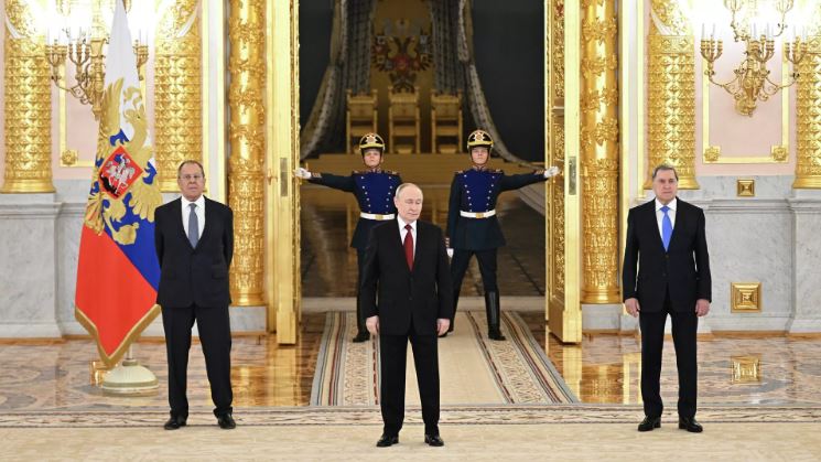 Tổng thống Putin nhận định thế giới hiện đại đang ngày càng 