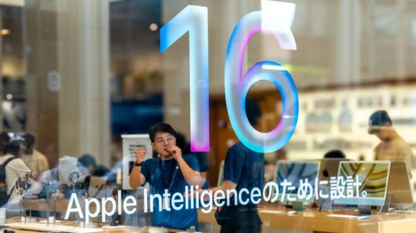 Lần đầu tiên mọi iPhone mà Apple bán ra đều hỗ trợ Apple Intelligence