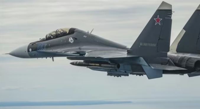 Tiêm kích Su-30SM2 Nga luyện đòn đánh sở chỉ huy và chiến hạm NATO
