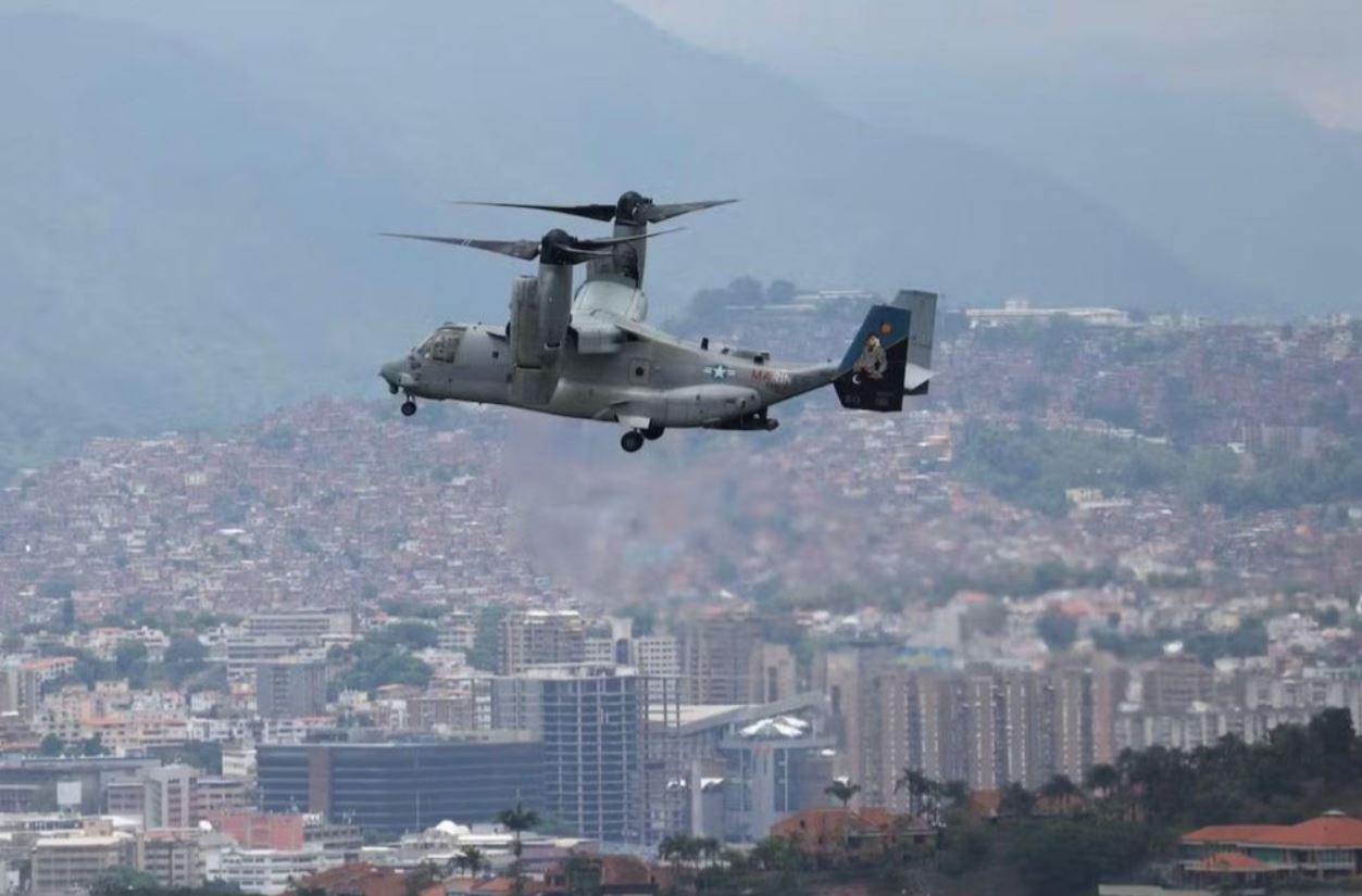 Quân đội Mỹ tập trận trên bầu trời thủ đô Venezuela