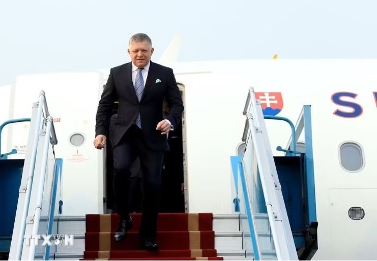 Thủ tướng Cộng hòa Slovakia bắt đầu thăm chính thức Việt Nam