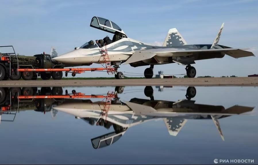 Tiêm kích Su-57D: Bước tiến trong tác chiến mạng lưới và điều khiển UAV của Nga