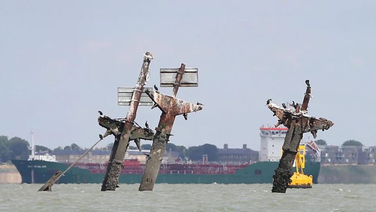 Bí mật chết chóc dưới sông Thames chực chờ phát nổ gây thảm họa kinh hoàng cho Anh