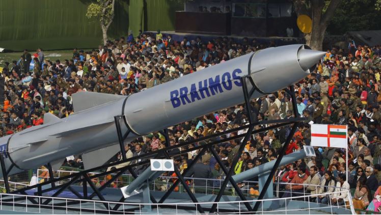 Việt Nam có gia nhập câu lạc bộ tên lửa BrahMos Ấn-Nga đang chuyển sang công nghệ siêu thanh?