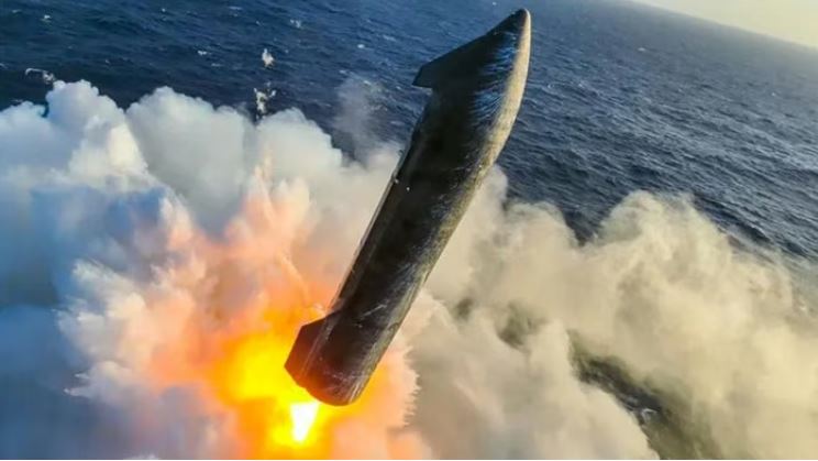 Elon Musk hé lộ cột mốc mang tính lịch sử của Flight 14