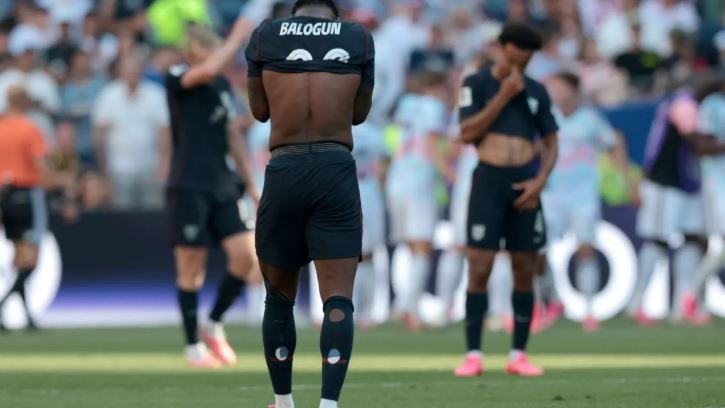 Mỹ thua Bỉ 1-4, rời World Cup giữa lùm xùm quyết định của FIFA