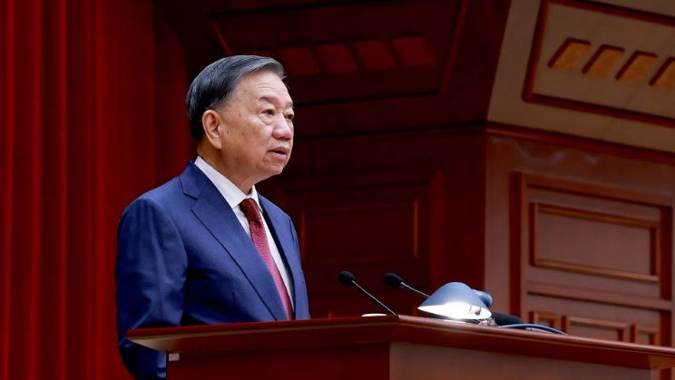 Việt Nam không thể chỉ ngồi chờ