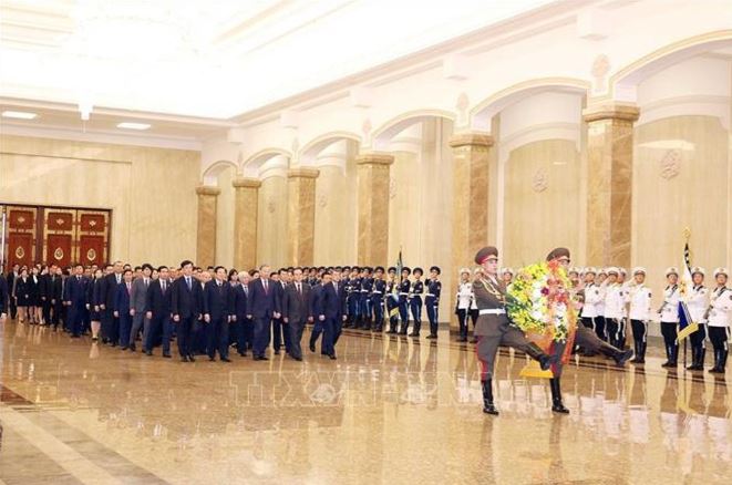 Tổng Bí thư Tô Lâm đặt hoa tưởng nhớ Chủ tịch Kim Nhật Thành, Tổng Bí thư Kim Jong-il