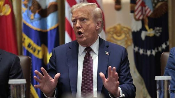 Ông Trump khẳng định sẽ có cuộc gặp ba bên với ông Putin và ông Zelensky