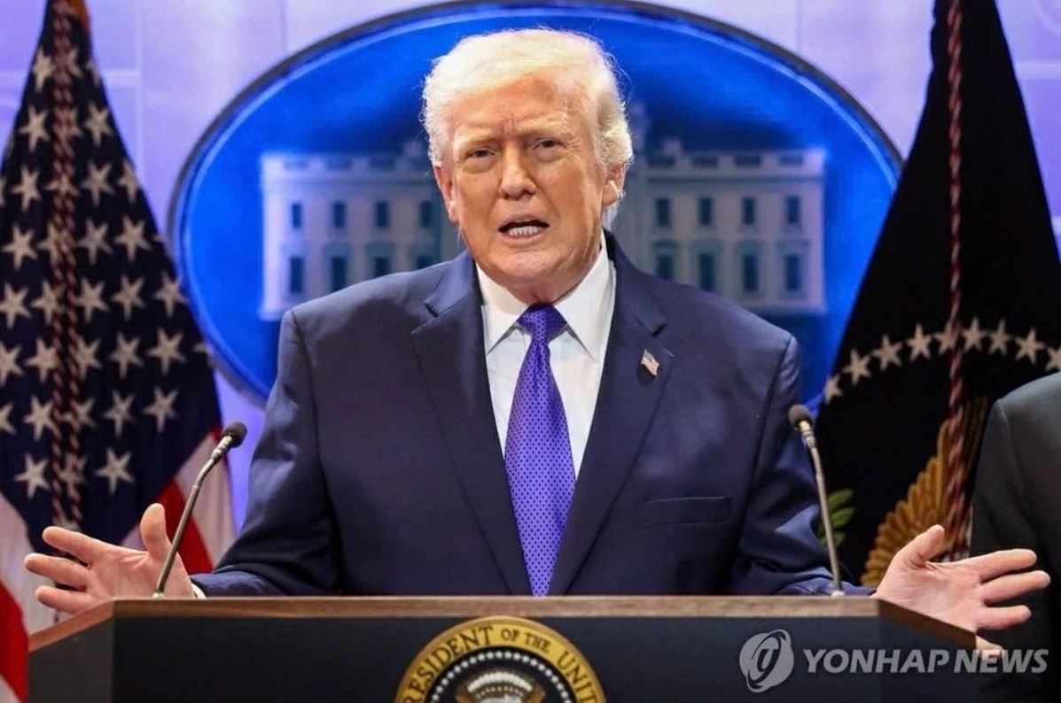 Tổng thống Donald Trump dọa tăng mạnh thuế với các nước 'lách luật' sau phán quyết của Tòa án Tối cao Mỹ