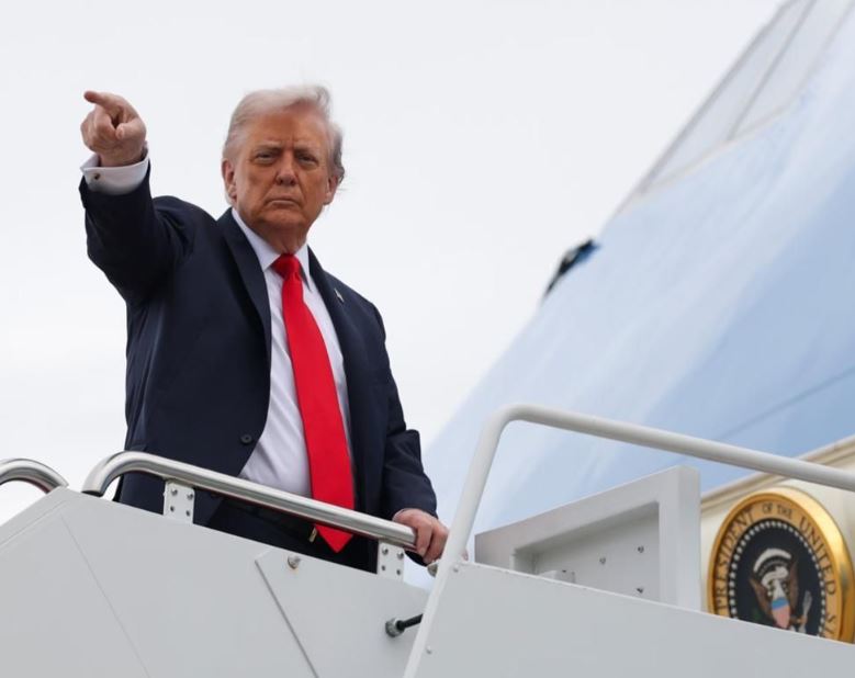 Tổng thống Trump: 'Ông Zelensky sẽ phải đạt thỏa thuận về Ukraine'