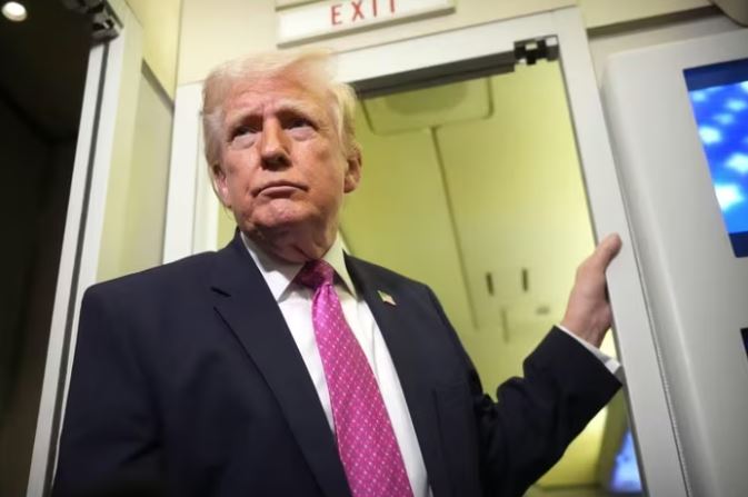 Ông Trump kêu gọi đồng minh mua dầu của Mỹ hoặc 'tự lấy' ở eo biển Hormuz