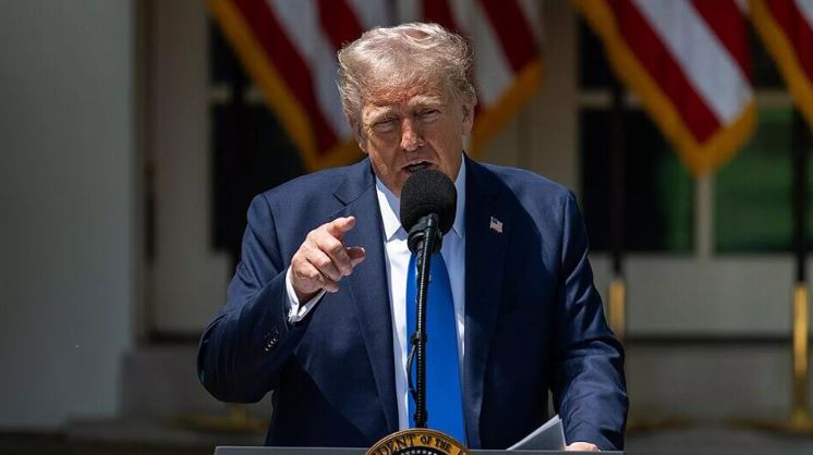 Tổng thống Mỹ Donald Trump tuyên bố đóng cửa vùng trời trên Venezuela