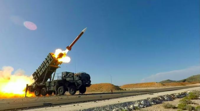 Vũ khí dành cho Ukraine có thể phải chuyển sang Trung Đông