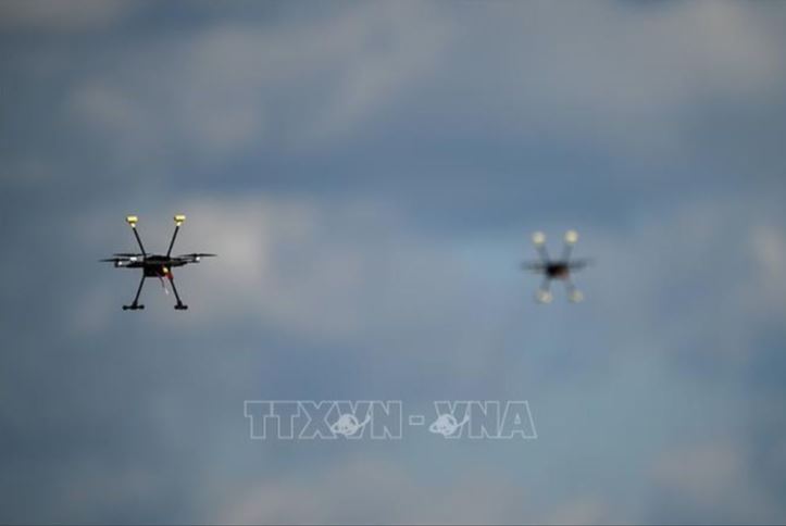 Pháp đối mặt với nạn tuồn hàng cấm vào nhà tù bằng UAV