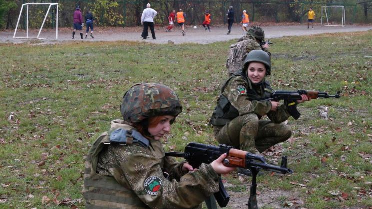 Chuyên gia: Kiev muốn tuyển dụng phụ nữ vào quân đội Ukraina để bù đắp sự thiếu hụt nhân lực