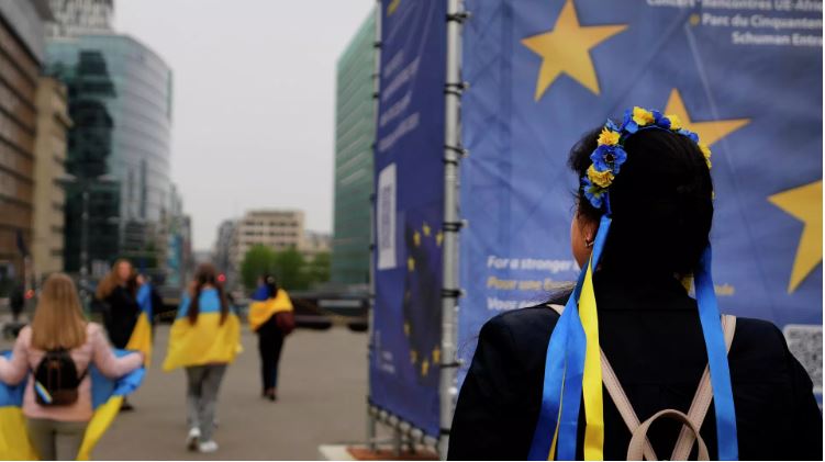 Chính trị gia Ba Lan kêu gọi phong toả cuộc đàm phán về việc Ukraina gia nhập EU