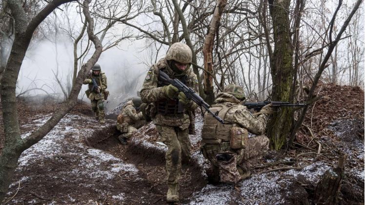 Dư luận Phương Tây tuyên bố Ukraina đang ở vào tình thế khó khăn nhất trong bốn năm qua