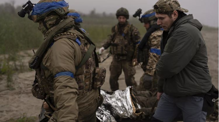 Báo chí tiết lộ: Lực lượng vũ trang Ukraina thiếu lính trầm trọng