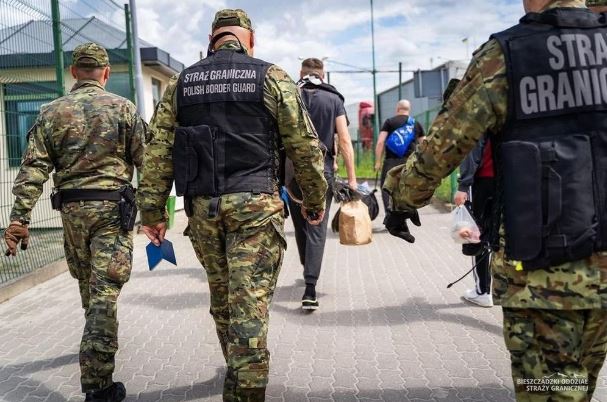 Ba Lan trục xuất 15 công dân Ukraine trong bối cảnh căng thẳng gia tăng