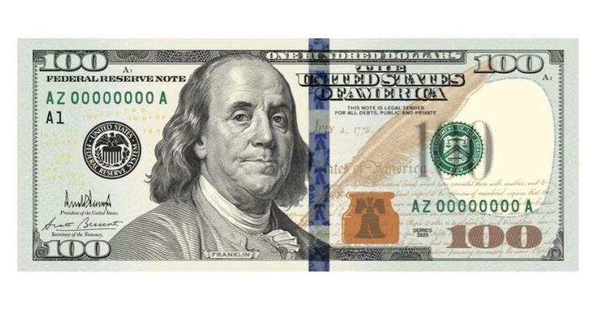 Tổng thống Mỹ Donald Trump công bố hình ảnh tờ 100 USD có chữ ký của mình