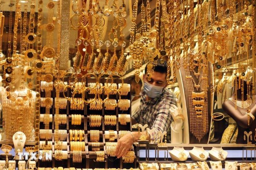 Giá vàng tại thị trường châu Á giảm xuống mức thấp nhất trong năm nay