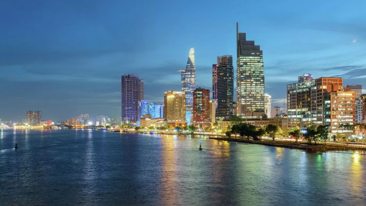 GDP Việt Nam tăng cao gấp 4 lần Thái Lan, người Thái lo “bị đánh bại”